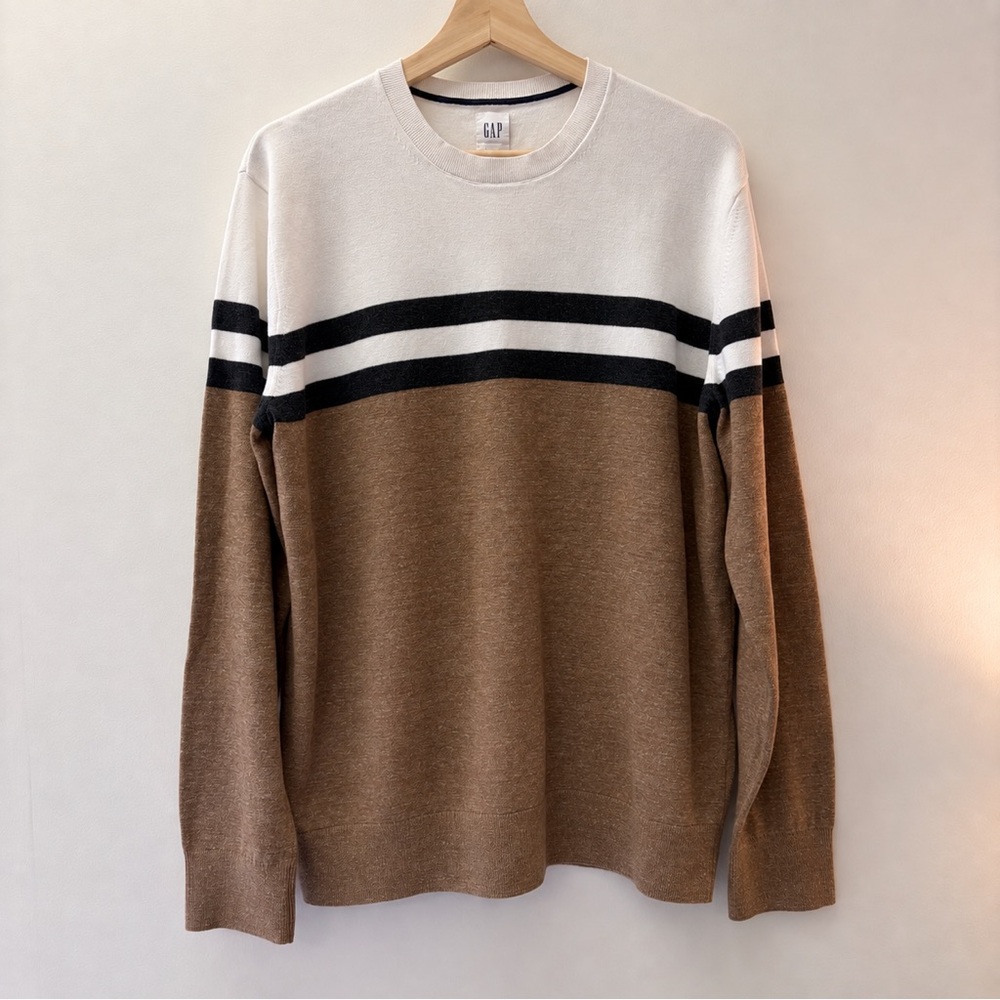 GAP COLORBLOCK CREWNECK SWEATER